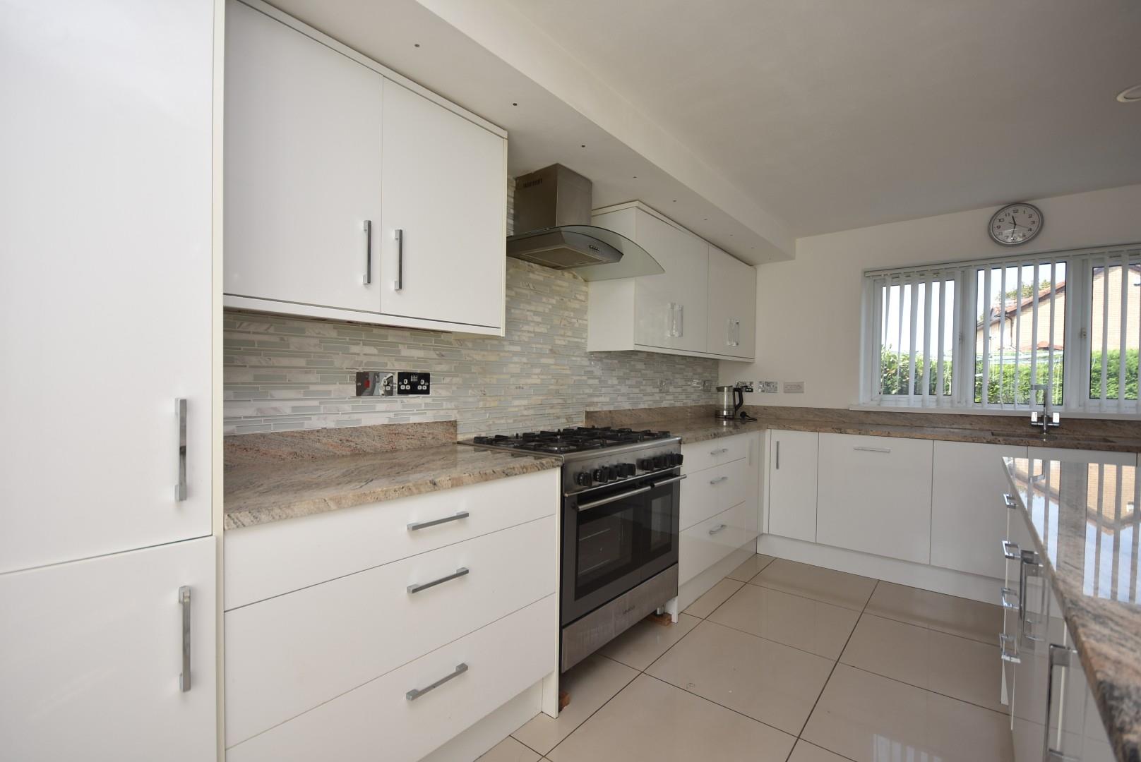 12, Elworthy Close Sully, Penarth, CF64 5TT